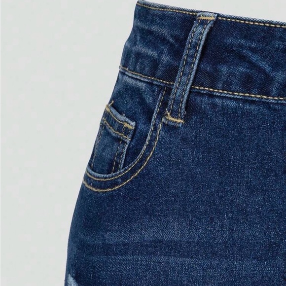 SHEIN Streetcool Kids Teen Girl Ripped Roll Up Hem Jeans. - Picture 8 of 8